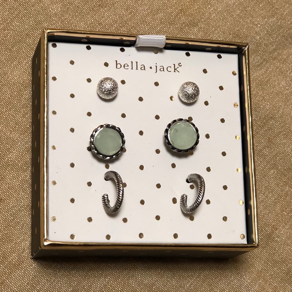 New In Box Bella Jack Earring Set - Picture 3 of 4